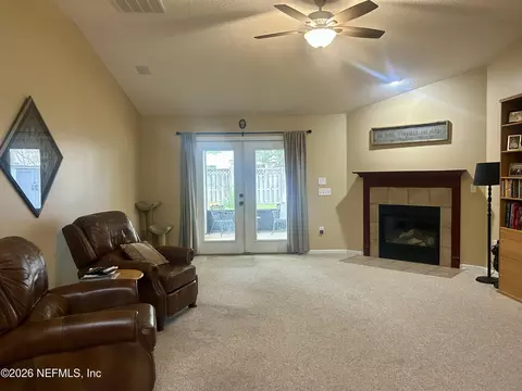Living - 712 Flowers St, Saint Augustine, FL 32092 photo 2 of 3