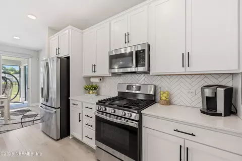 Kitchen - 512 Elm Creek Dr, Saint Augustine, FL 32092 photo 4 of 4