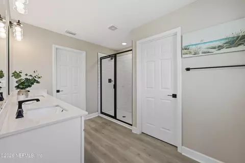 Bath - 512 Elm Creek Dr, Saint Augustine, FL 32092 photo 2 of 5