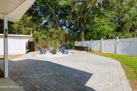 Exterior - 998 Cabo Blanco Ave E, Atlantic Beach, FL 32233 photo 3 of 7