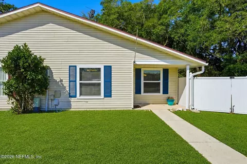 998 Cabo Blanco Ave E, Atlantic Beach, FL 32233