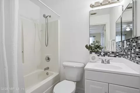 Bath - 998 Cabo Blanco Ave E, Atlantic Beach, FL 32233 photo 1 of 2