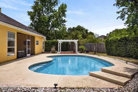 Exterior - 1925 Barham Ct, Saint Johns, FL 32259 photo 4 of 4