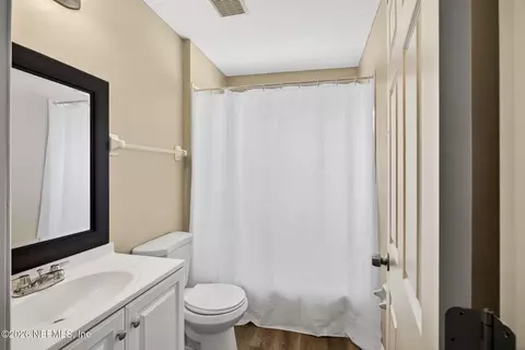 Bath - 1925 Barham Ct, Saint Johns, FL 32259 photo 3 of 4