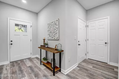 Entry Way - 85 Delmonte St, Baldwin, FL 32234 photo 2 of 4