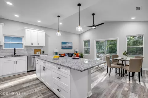 Kitchen - 85 Delmonte St, Baldwin, FL 32234 photo 1 of 5