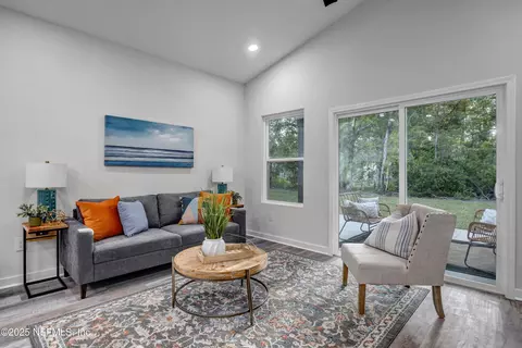 Living - 85 Delmonte St, Baldwin, FL 32234 photo 1 of 1