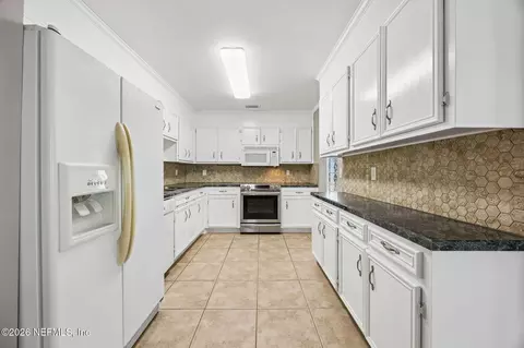 Kitchen - 995 Alcala Dr, Saint Augustine, FL 32086 photo 1 of 2