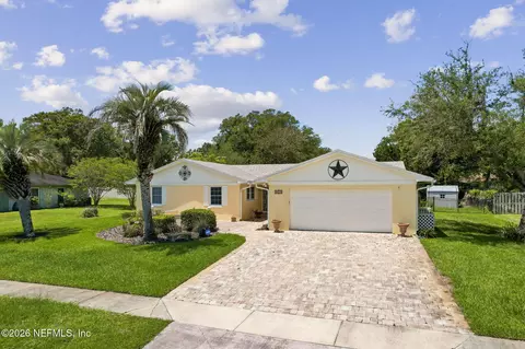 995 Alcala Dr, Saint Augustine, FL 32086
