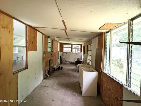 Entry Way - 116 Biscayne Dr, Florahome, FL 32140 photo 1 of 1