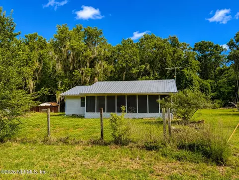 Exterior - 116 Biscayne Dr, Florahome, FL 32140 photo 2 of 8
