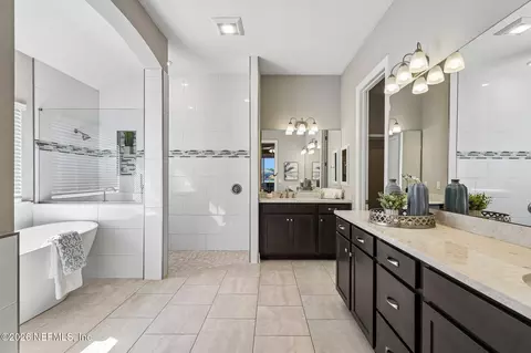 Bath - 114 Glenneyre Cir, Saint Augustine, FL 32092 photo 3 of 6