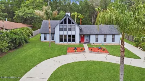 1048 Lake Asbury Dr, Green Cove Springs, FL 32043