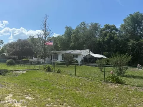 412 64th St, Interlachen, FL 32148 photo 3