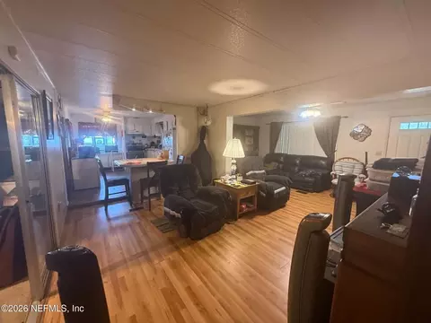 412 64th St, Interlachen, FL 32148 photo 9