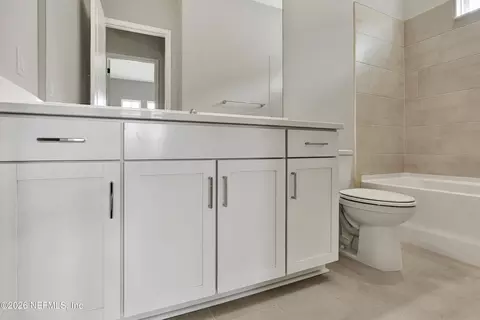 Bath - 300 Knotted Birch Ave, Saint Augustine, FL 32092 photo 1 of 2