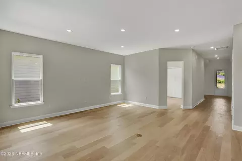 Living - 300 Knotted Birch Ave, Saint Augustine, FL 32092 photo 1 of 3