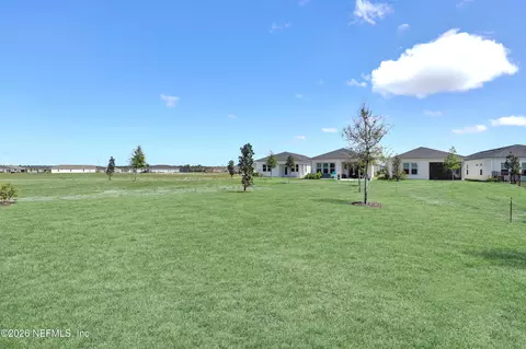 Exterior - 300 Knotted Birch Ave, Saint Augustine, FL 32092 photo 4 of 5