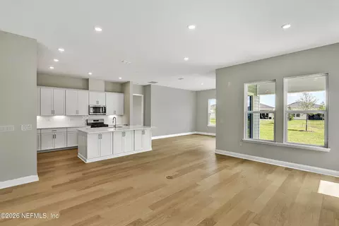 Living - 300 Knotted Birch Ave, Saint Augustine, FL 32092 photo 3 of 3