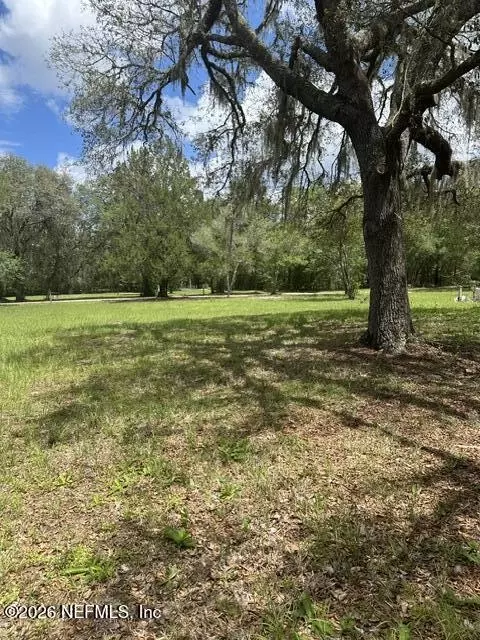 123 Willis Rd, Hollister, FL 32147 photo 3