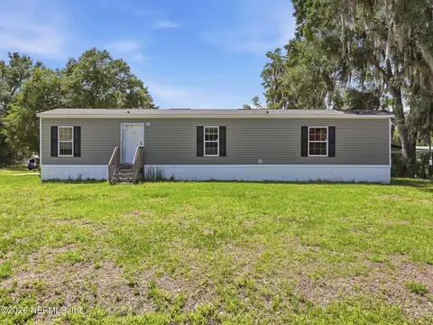 100 Bostwick Ln, Palatka, FL 32177
