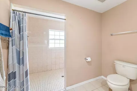 Bath - 17 Rollins Ave, Saint Augustine, FL 32084 photo 8 of 8