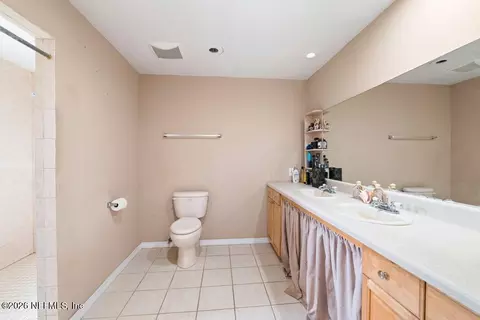 Bath - 17 Rollins Ave, Saint Augustine, FL 32084 photo 3 of 8