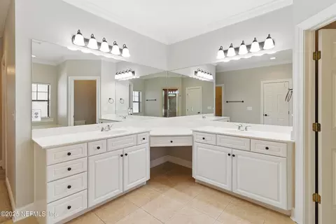Bath - 5105 Foliage Way, Saint Augustine, FL 32092 photo 2 of 5
