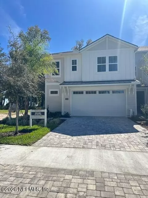 415 Oakmoss Dr, Saint Johns, FL 32259