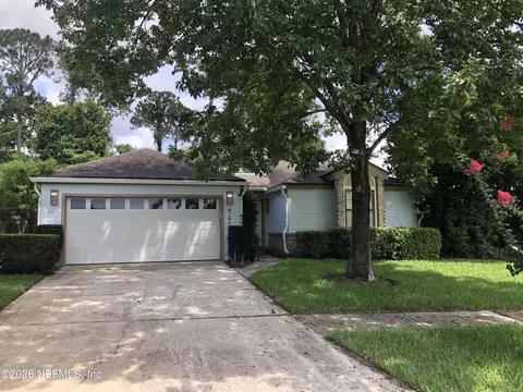 8150 Loch Lomond Ln, Jacksonville, FL 32244