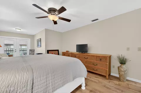 Bedroom - 8 Mimosa Trl, Ormond Beach, FL 32174 photo 2 of 5