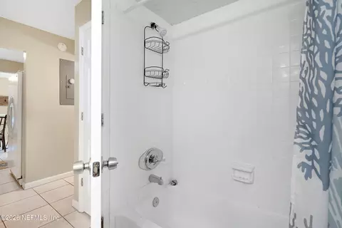 Bath - 9 Clipper Ct, Saint Augustine, FL 32080 photo 3 of 3