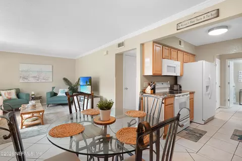 Dining - 9 Clipper Ct, Saint Augustine, FL 32080 photo 1 of 2