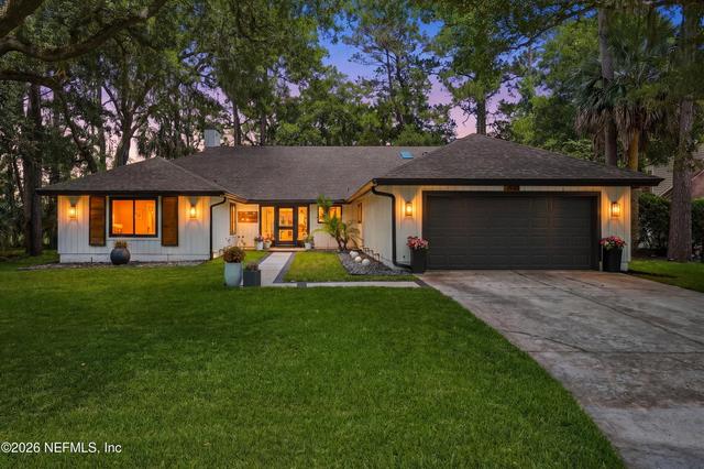128 Nandina Cir, Ponte Vedra Beach, FL 32082