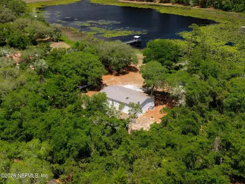 100 Mcgrady Lake Rd, Crescent City, FL 32112