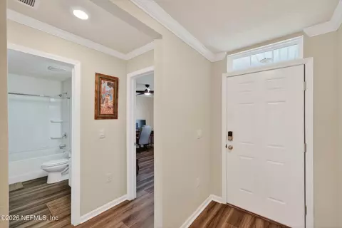 Entry Way - 492 Jarama Cir, Saint Augustine, FL 32084 photo 2 of 3