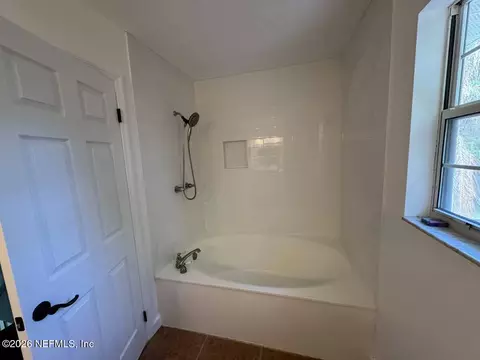 Bath - 543 Ray Edwards Rd, Saint Augustine, FL 32086 photo 2 of 3