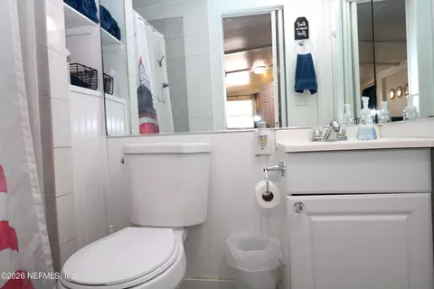 Bath - 11 Davis St, Saint Augustine, FL 32084 photo 3 of 3