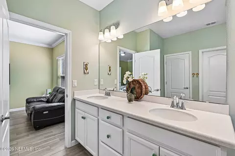 Bath - 199 Glorieta Dr, Saint Augustine, FL 32095 photo 2 of 7