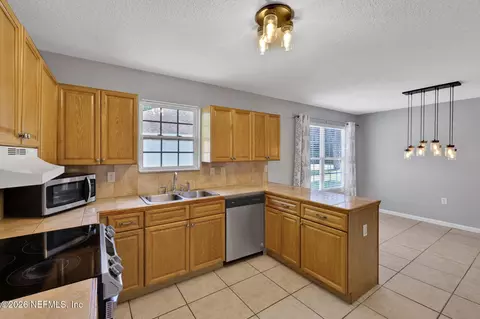 Kitchen - 980 N Volusia St, Saint Augustine, FL 32084 photo 1 of 5
