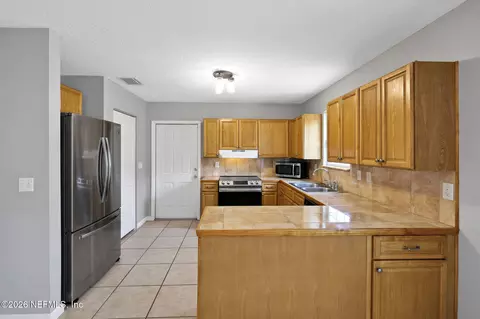 Kitchen - 980 N Volusia St, Saint Augustine, FL 32084 photo 5 of 5