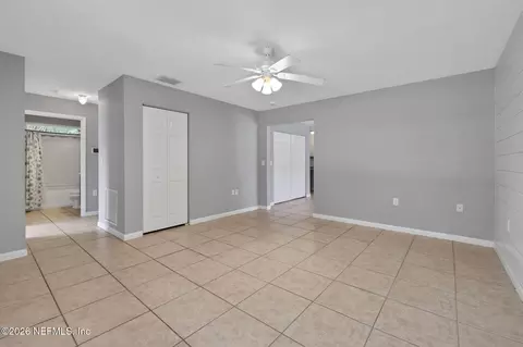 Living - 980 N Volusia St, Saint Augustine, FL 32084 photo 3 of 4