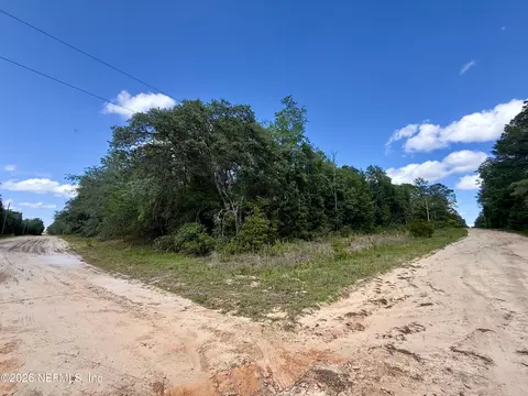 0140 Usina Ave, Interlachen, FL 32148