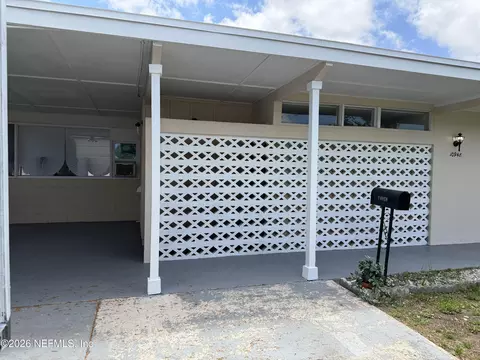 Exterior - 10948 Java Dr, Jacksonville, FL 32246 photo 3 of 9