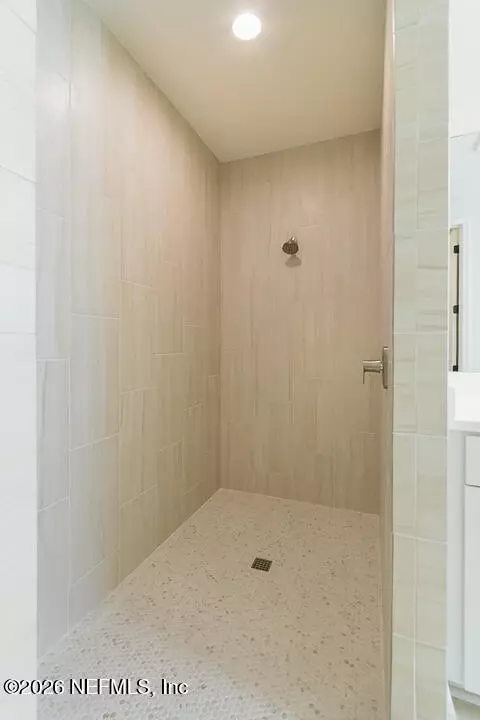 Bath - 115 Firecrest Dr, Saint Augustine, FL 32092 photo 2 of 2