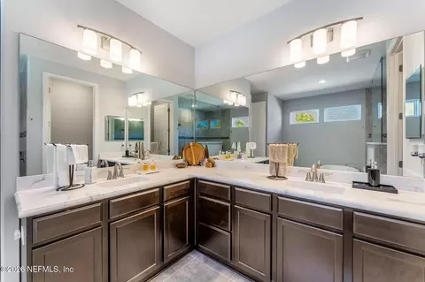 Bath - 348 Windwalker Dr, Saint Augustine, FL 32092 photo 2 of 5