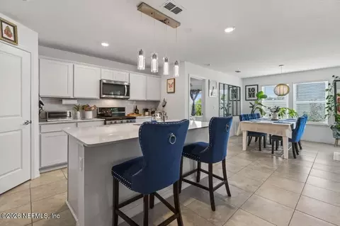 5555 Bullseye Cir, Jacksonville, FL 32244