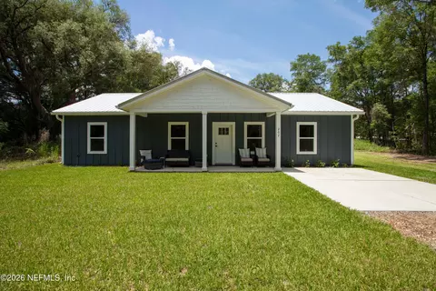 207 N Palmetto Ave, Florahome, FL 32140
