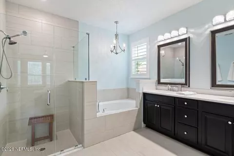 Bath - 472 Glorieta Dr, Saint Augustine, FL 32095 photo 1 of 6