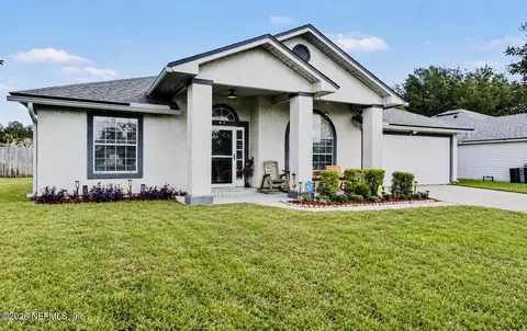 3780 Woodbriar Dr, Orange Park, FL 32073